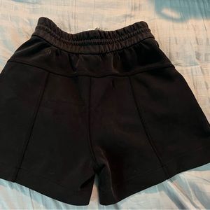 Black 5” Lulu shorts. No tags but never worn. Very soft! Size 2